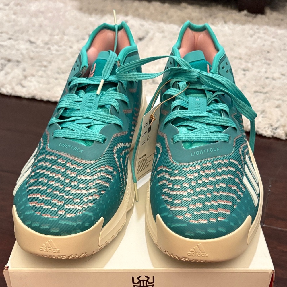 Adidas Men's D.O.N. Issue #4 Basketball Shoes. SZ 11.